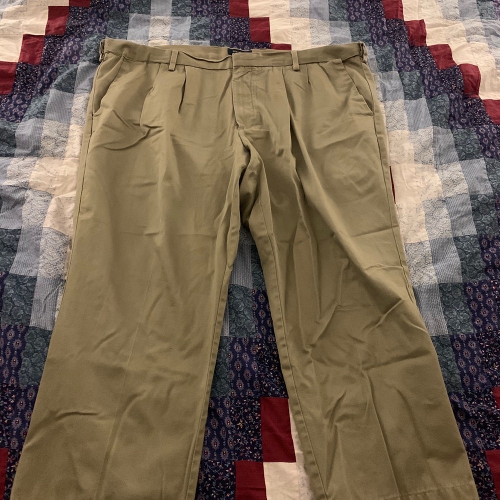Dockers Khakis
